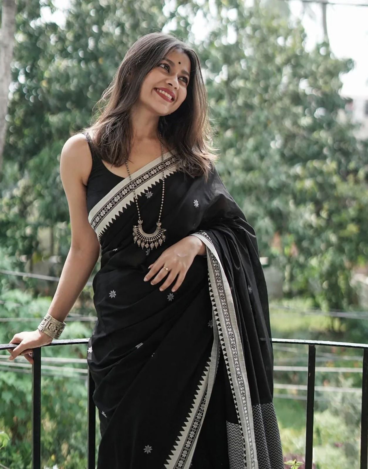 Charming Black Cotton Silk Saree With Deserving Blouse Piece