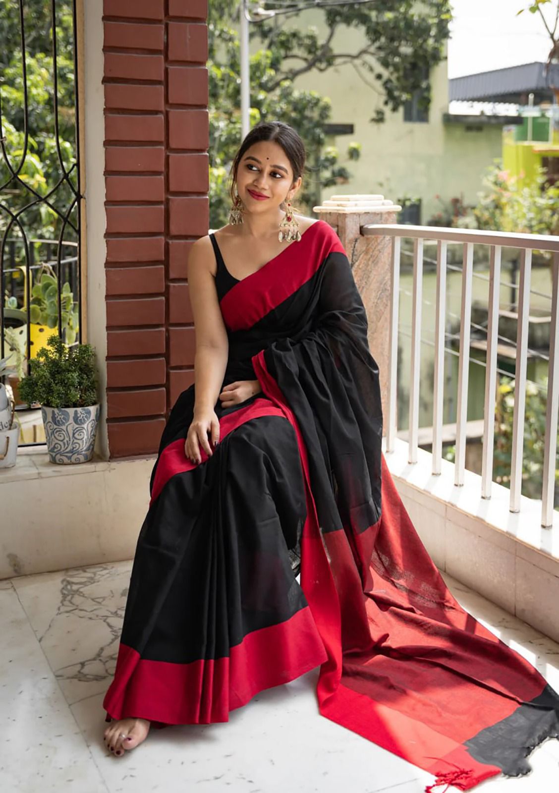 Glowing Black Cotton Silk Saree With Beautiful Blouse Piece