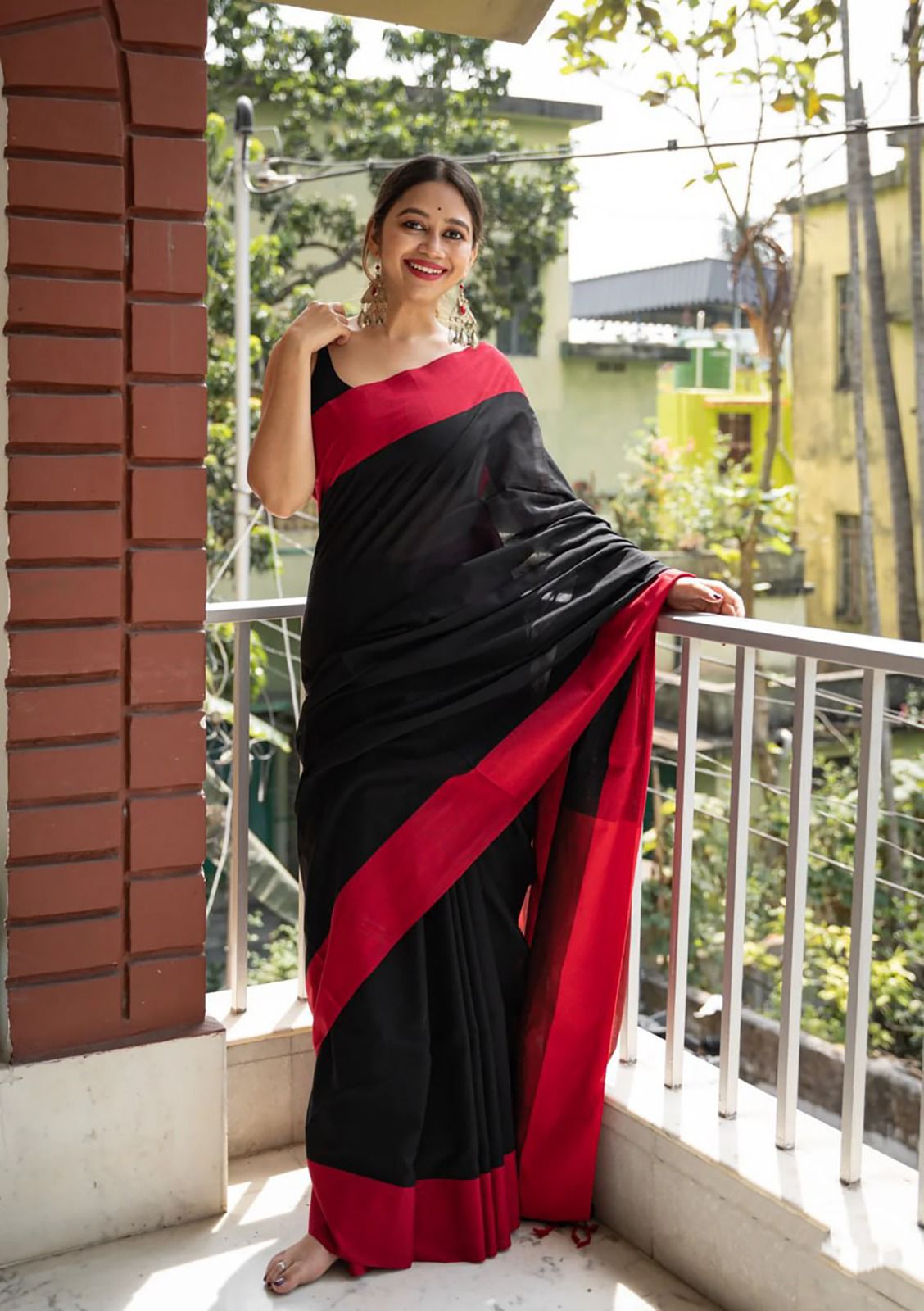 Glowing Black Cotton Silk Saree With Beautiful Blouse Piece