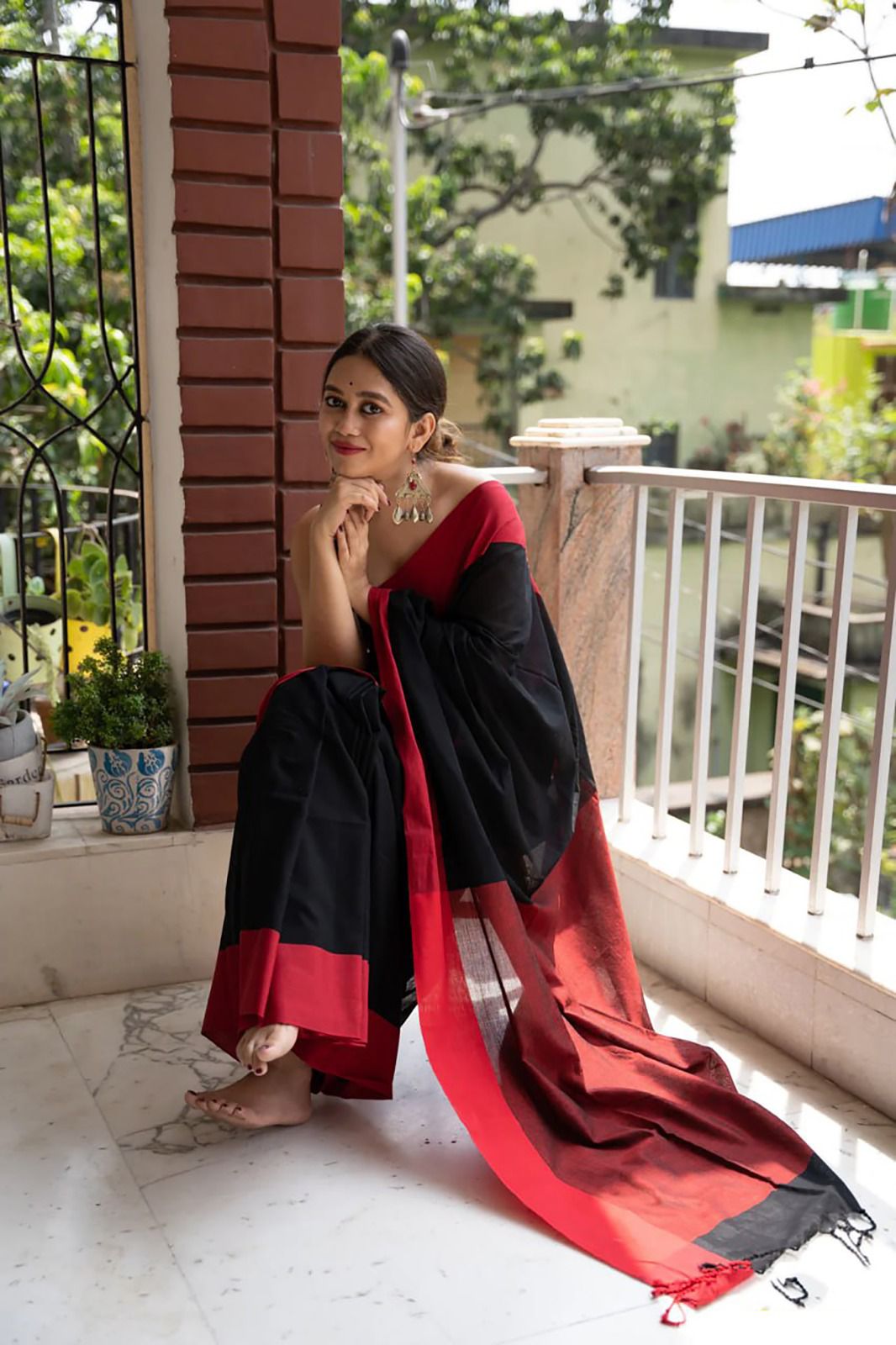 Glowing Black Cotton Silk Saree With Beautiful Blouse Piece