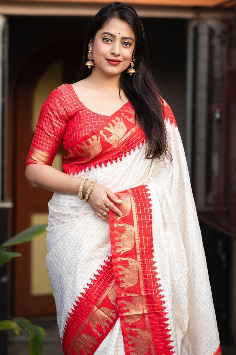 Staggering Off White Soft Silk Saree With Enticing Blouse Piece