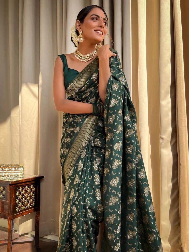 Sonorous Dark Green Soft Silk Saree With Winsome Blouse Piece