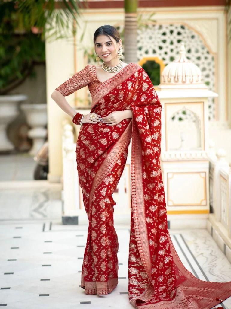 Enigmatic Red Soft Silk Saree With Splendorous Blouse Piece