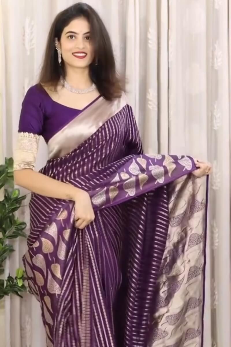 Magnetic Purple Soft Silk Saree With Snappy Blouse Piece