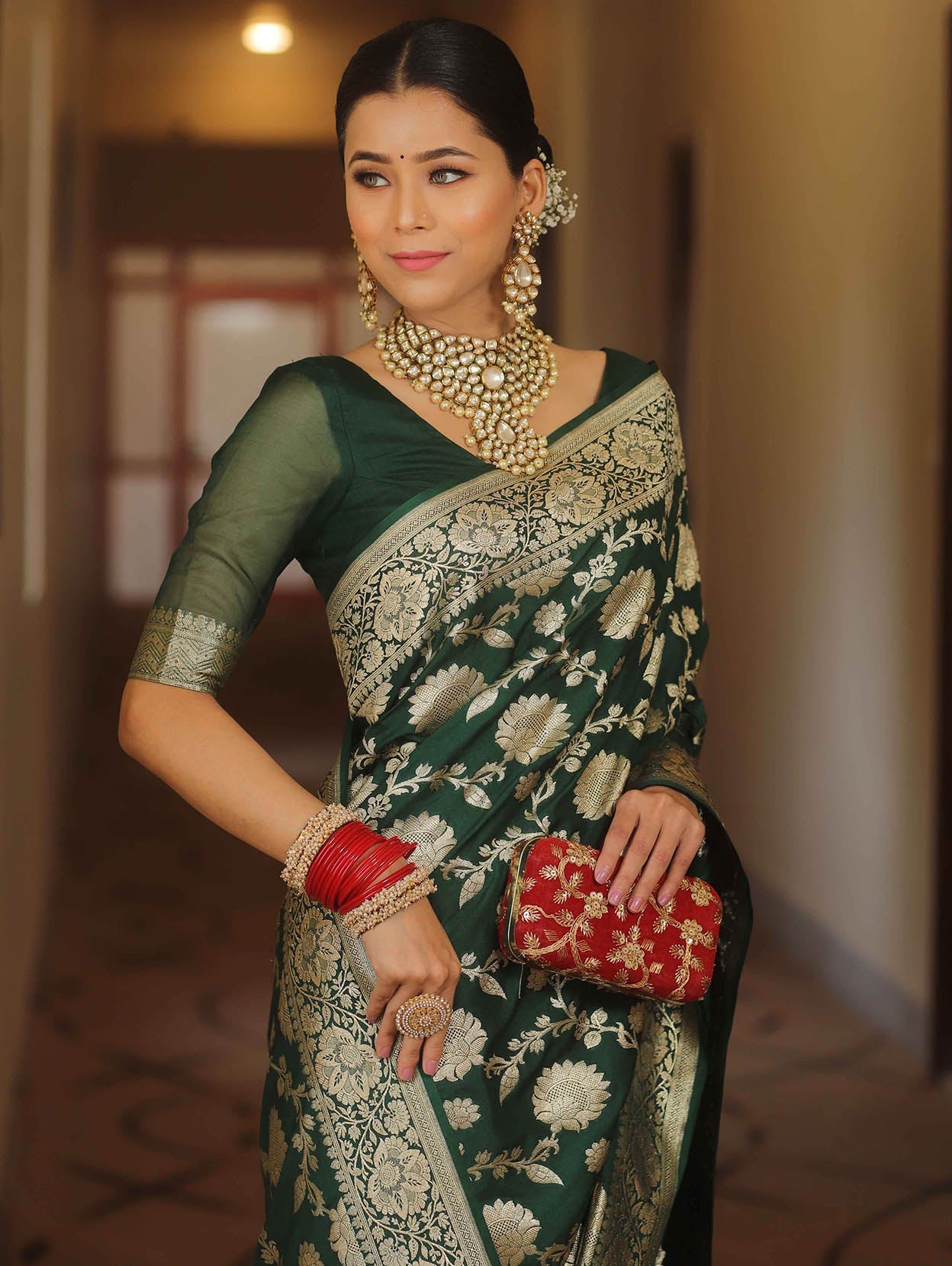 Panache Dark Green Soft Silk Saree With Tremendous Blouse Piece