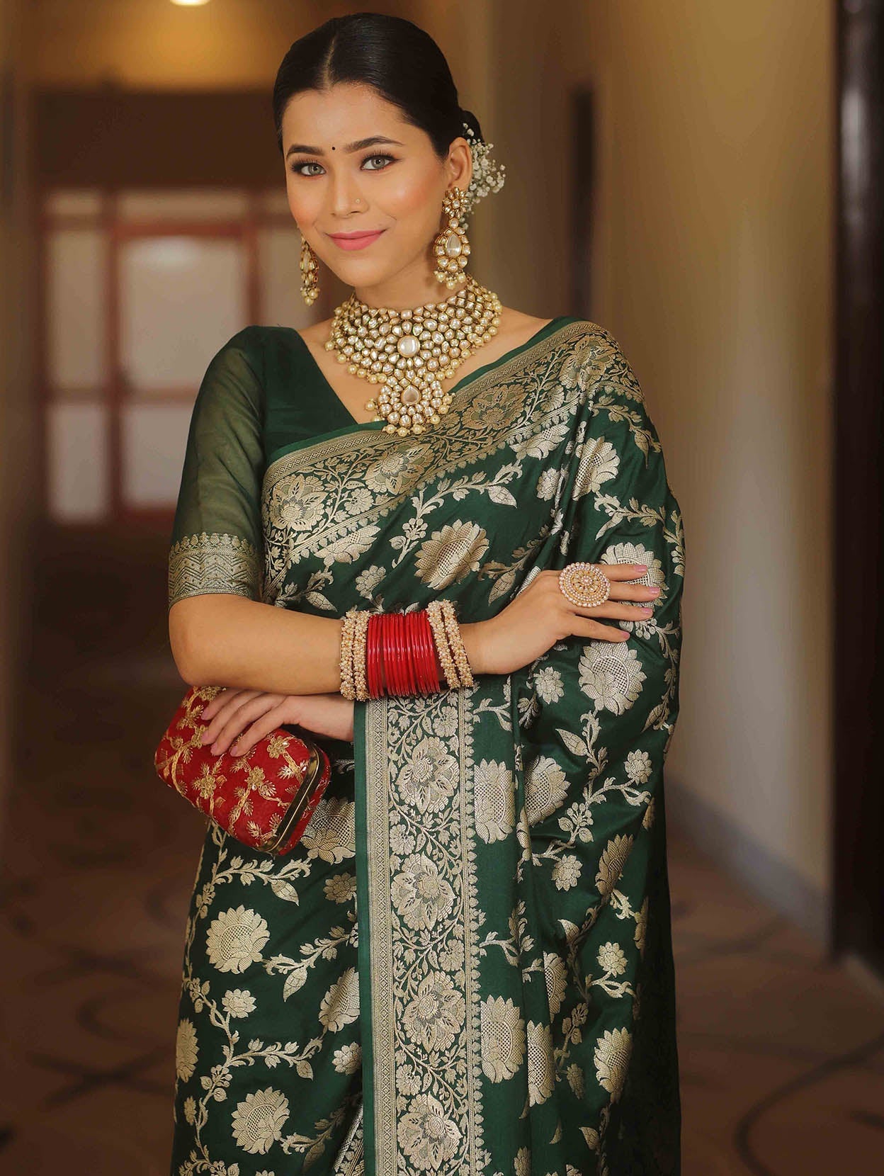 Panache Dark Green Soft Silk Saree With Tremendous Blouse Piece