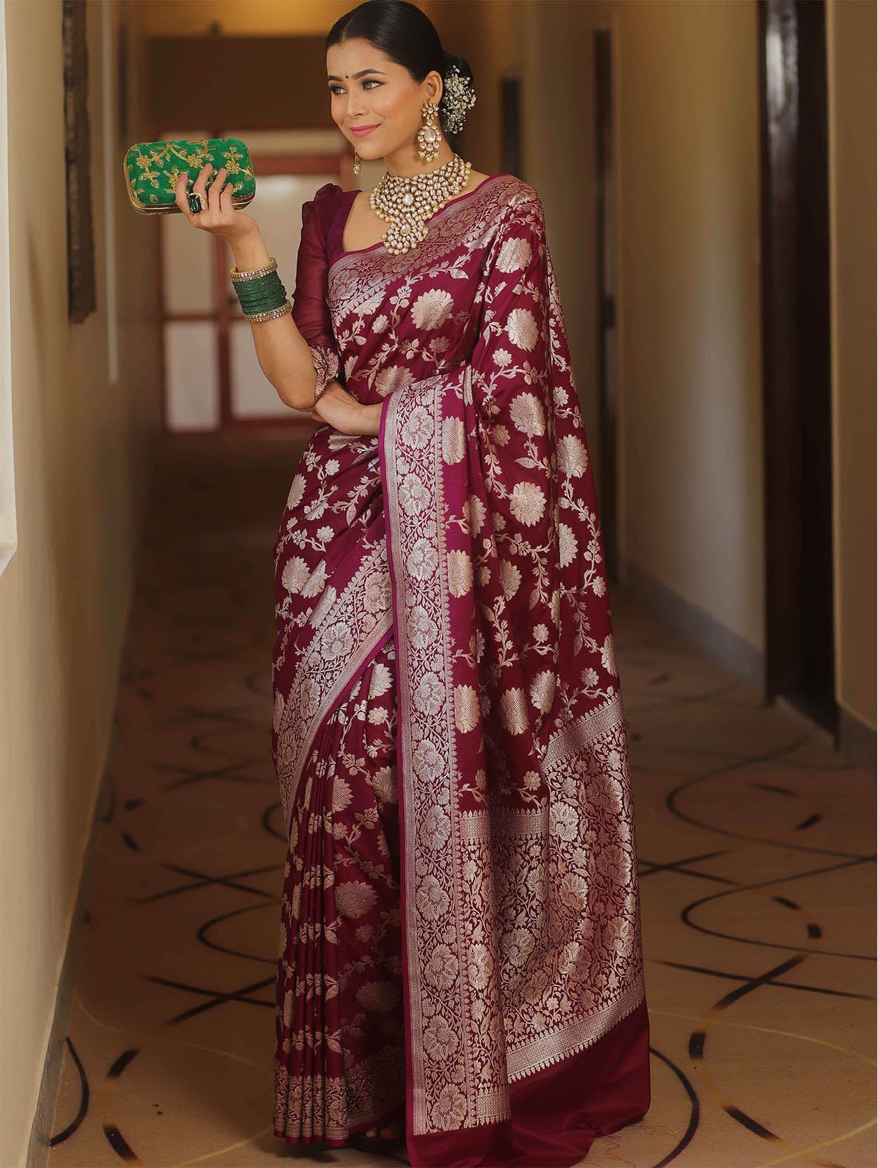 Glorious Wine Soft Silk Saree With Ravishing Blouse Piece