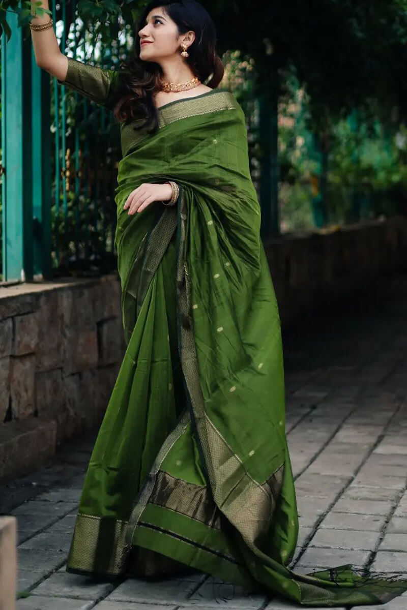 Gossamer Green Cotton Silk Saree With Cynosure Blouse Piece