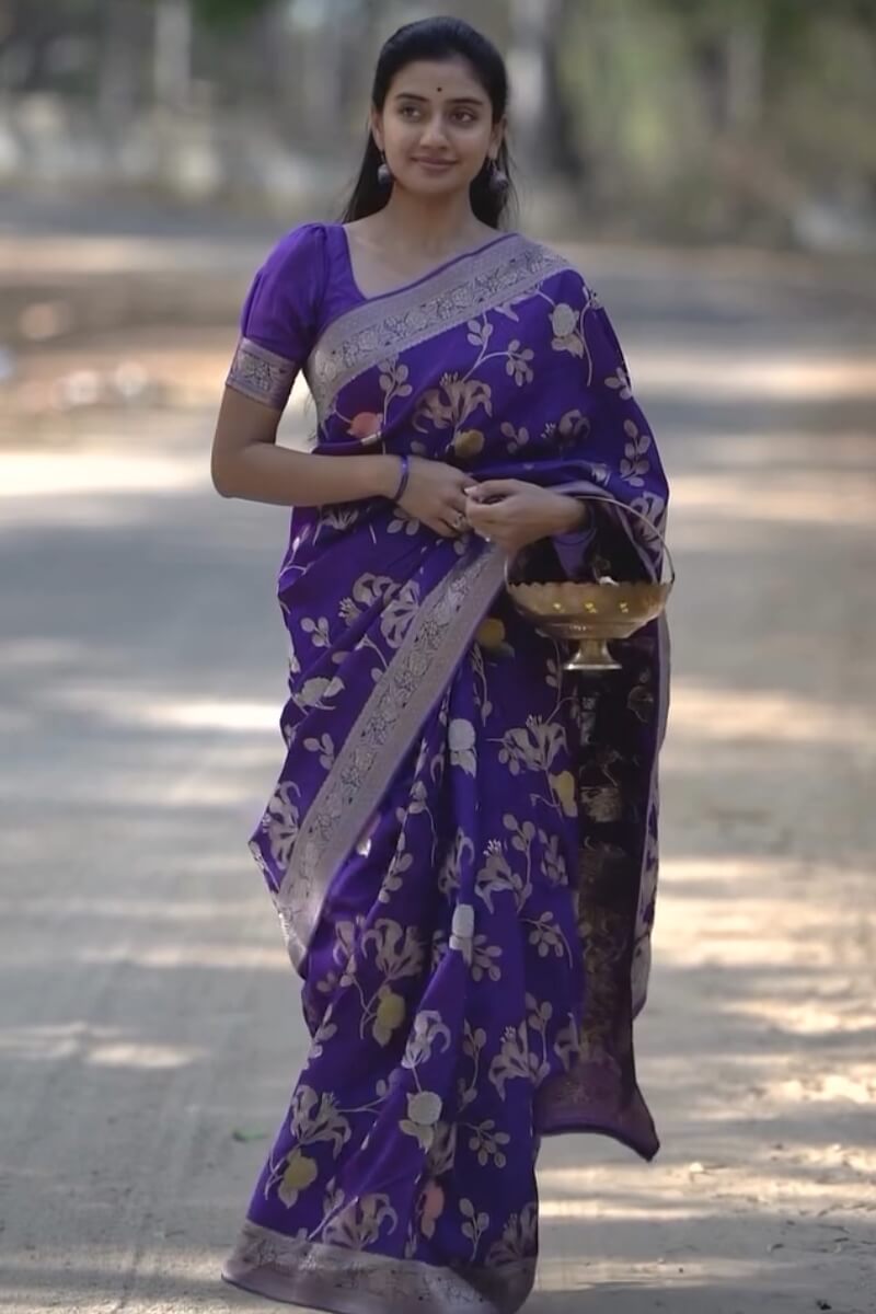 Pretty Purple Soft Silk Saree With Elegant Blouse Piece