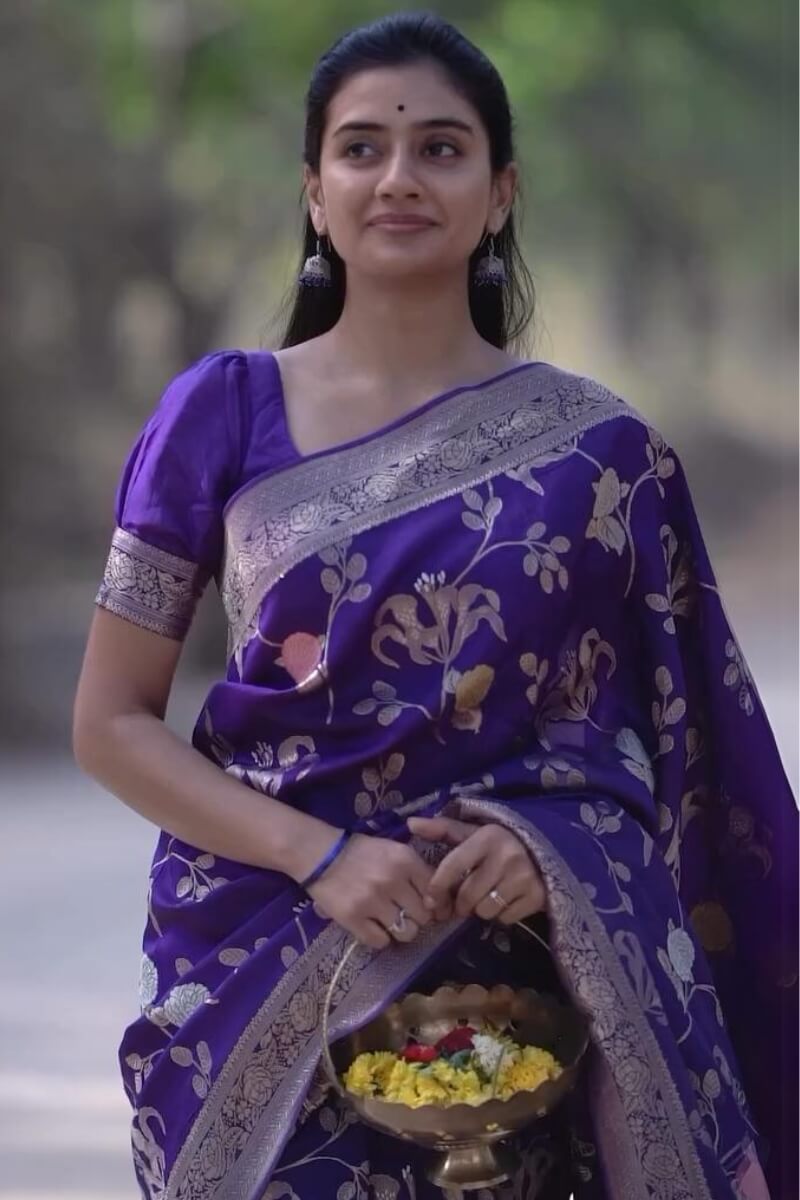 Pretty Purple Soft Silk Saree With Elegant Blouse Piece