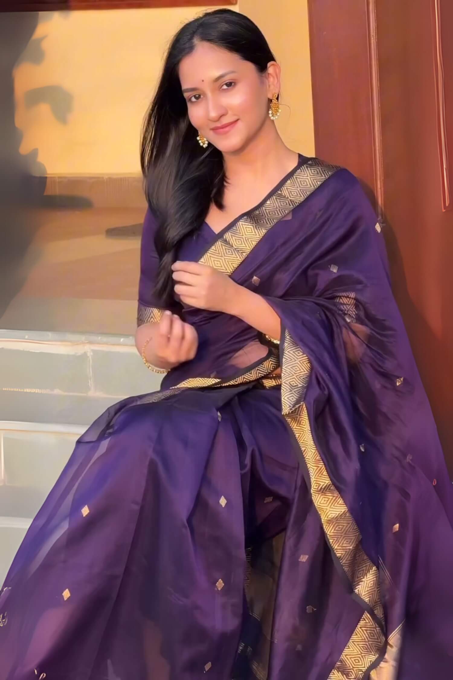 Invaluable Purple Cotton Silk Saree With Efflorescence Blouse Piece