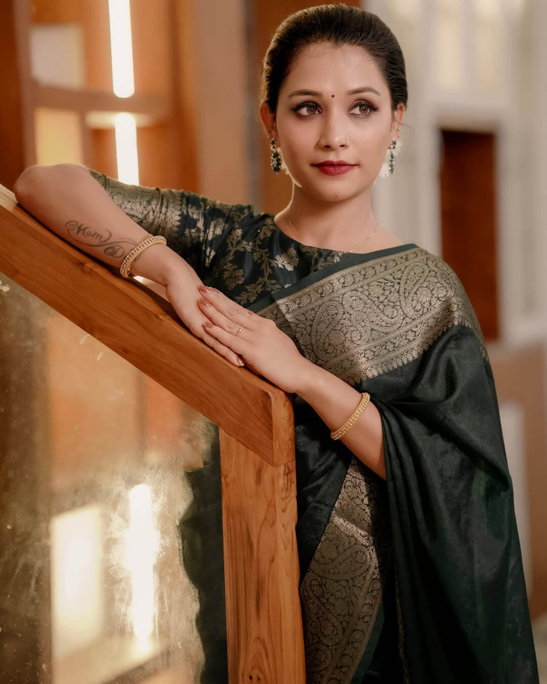 Transcendent Dark Green Soft Silk Saree With Sensational Blouse Piece
