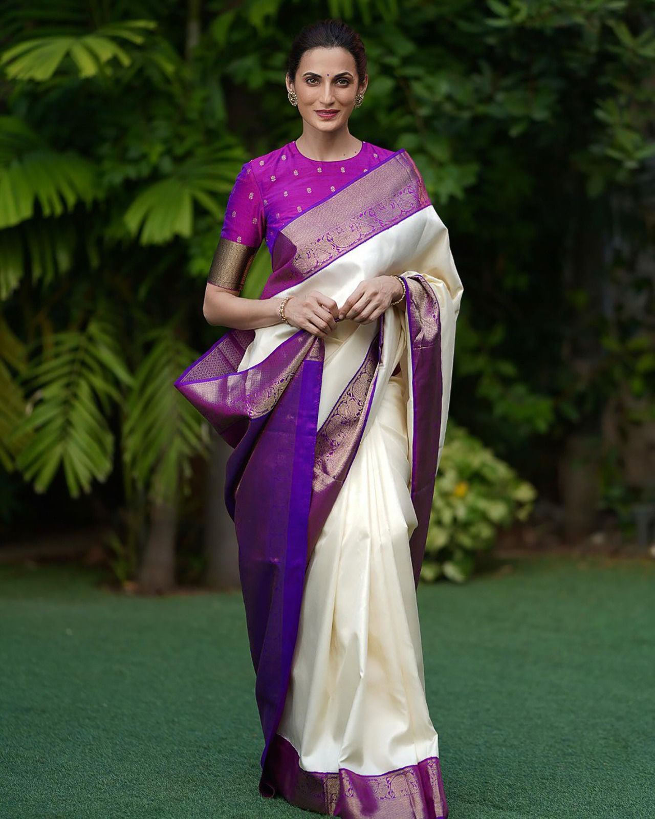 Elision Beige Soft Silk Saree With Eclat Blouse Piece