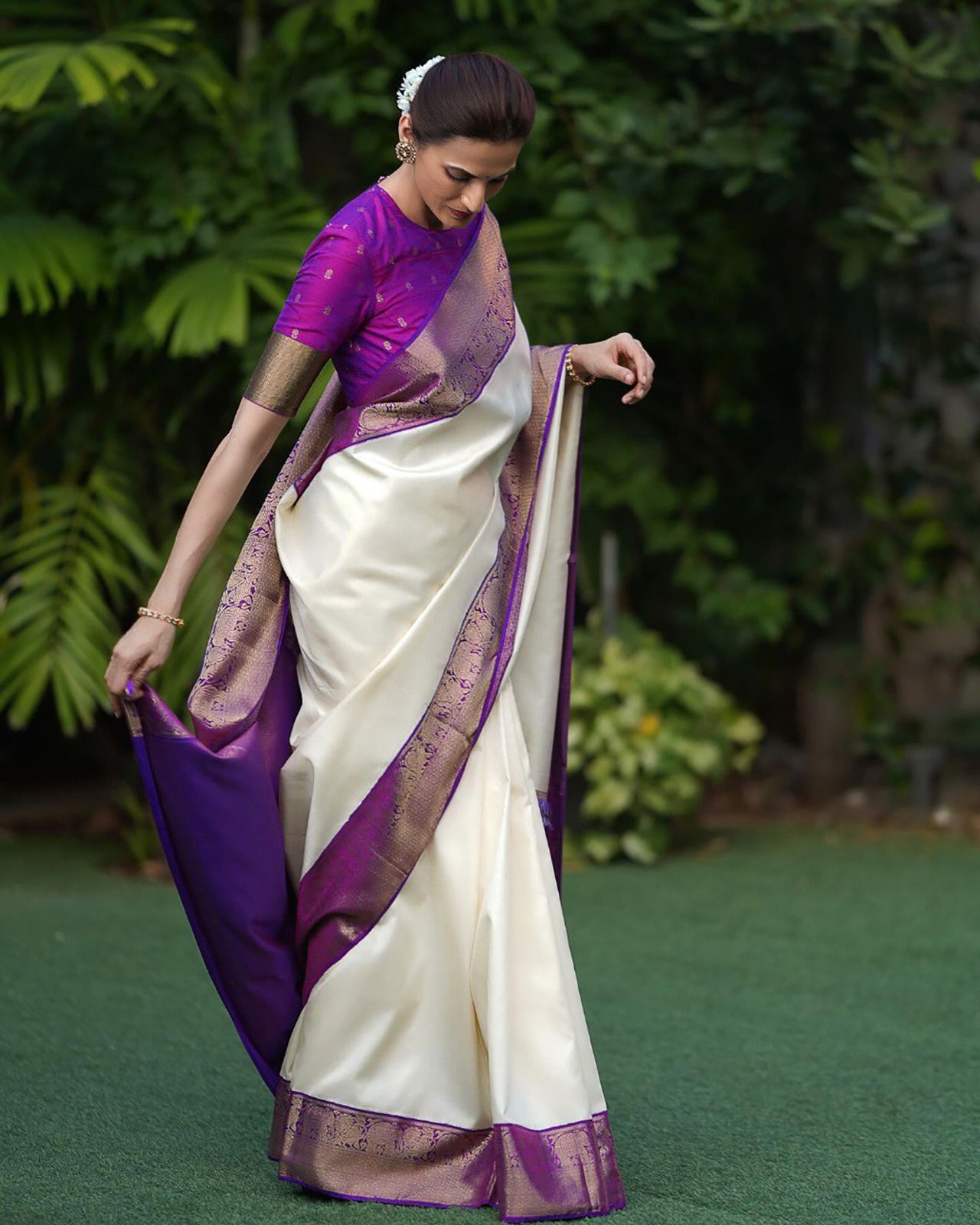 Elision Beige Soft Silk Saree With Eclat Blouse Piece