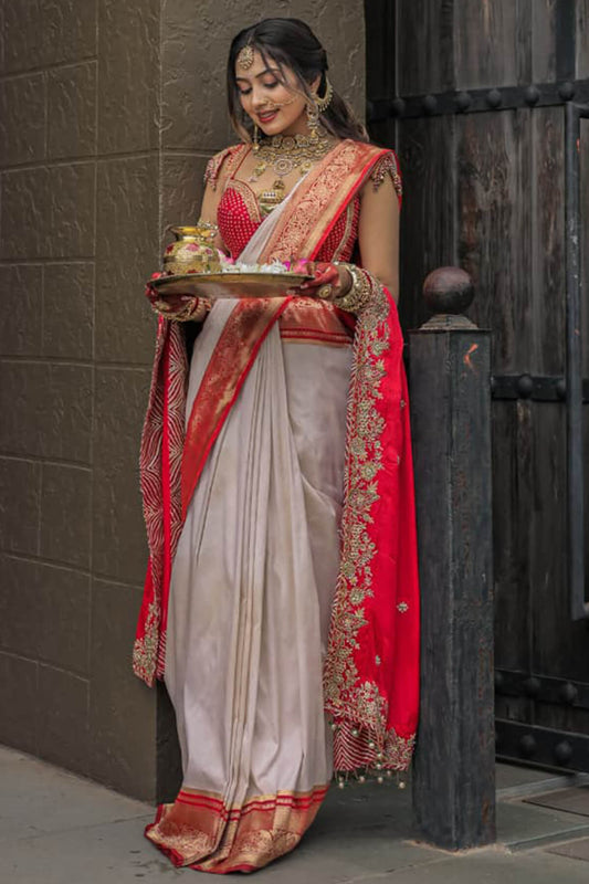 Blissful Off White Soft Silk Saree With Resplendent Blouse Piece