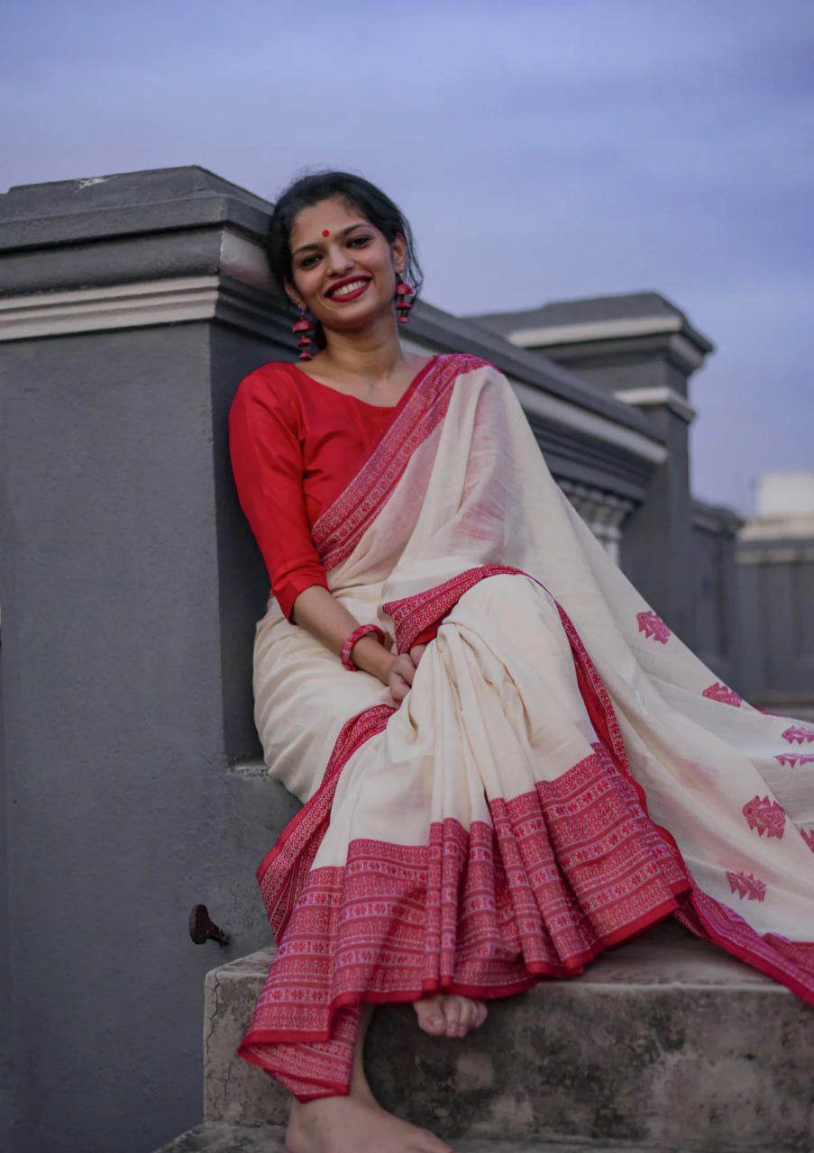 Petrichor Off White Cotton Silk Saree With Sempiternal Blouse Piece