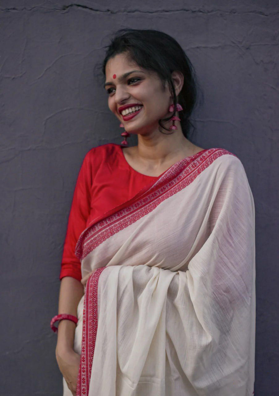 Petrichor Off White Cotton Silk Saree With Sempiternal Blouse Piece