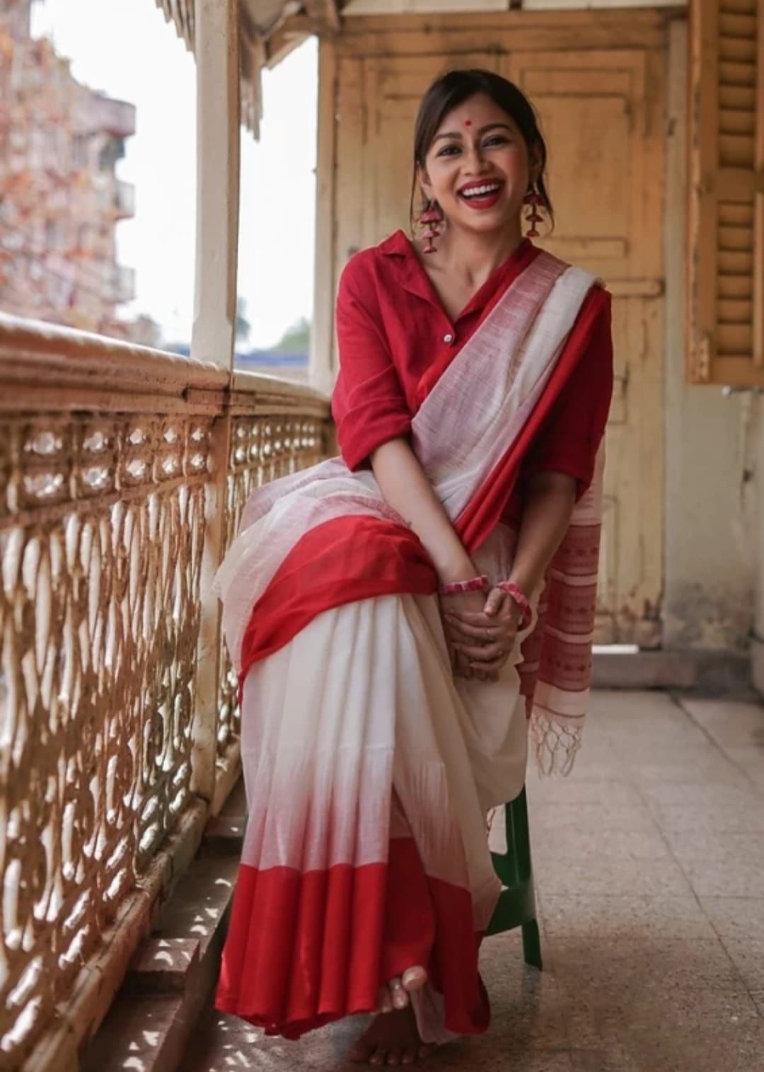 Woebegone Off White Cotton Silk Saree With Delectable Blouse Piece