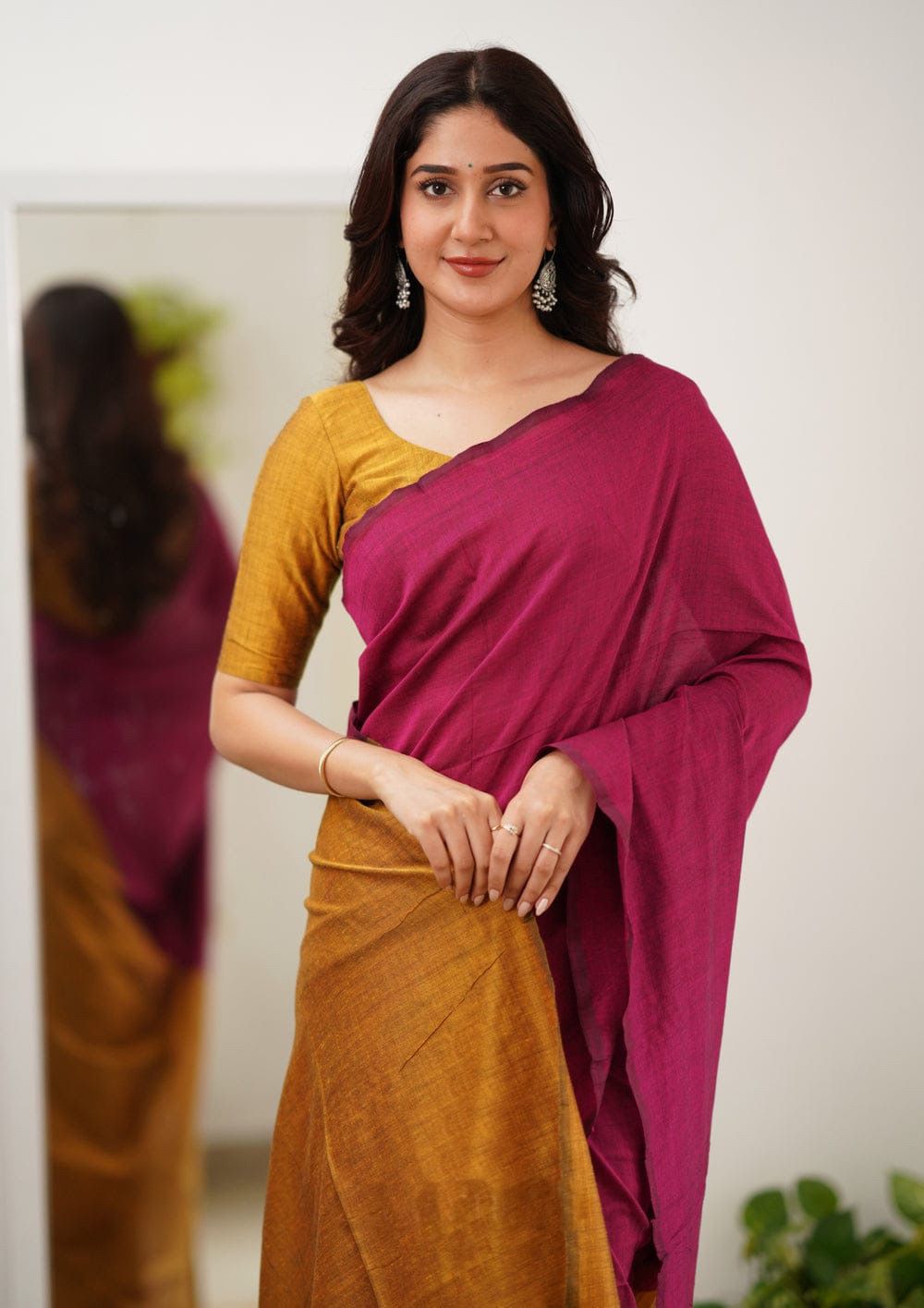 Fantabulous Dark Pink Cotton Silk Saree With Resplendent Blouse Piece