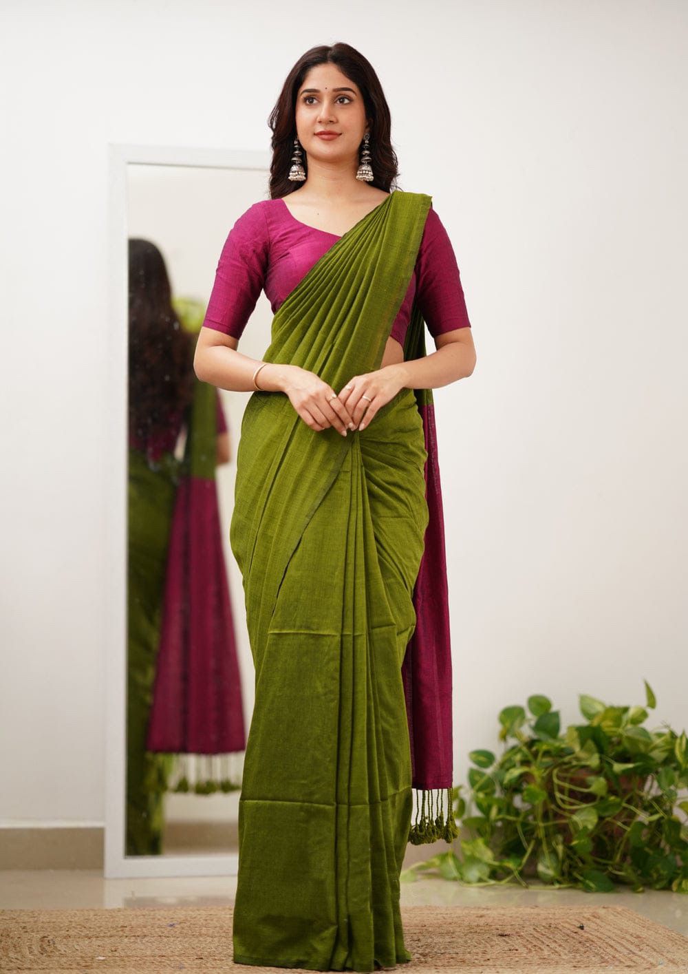 Staggering Green Cotton Silk Saree With Propinquity Blouse Piece