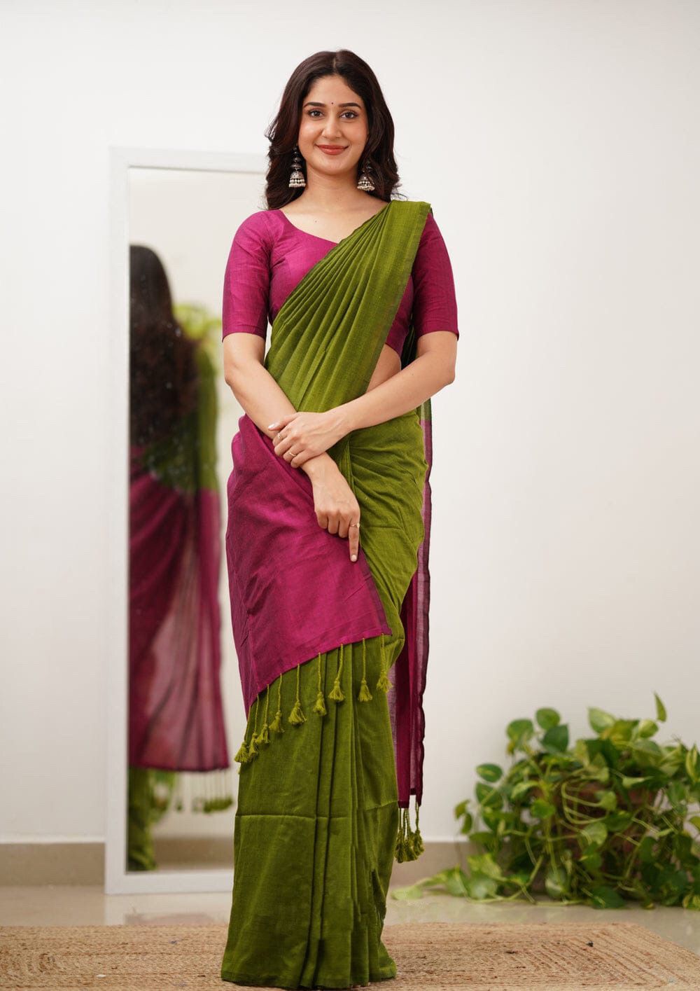 Staggering Green Cotton Silk Saree With Propinquity Blouse Piece