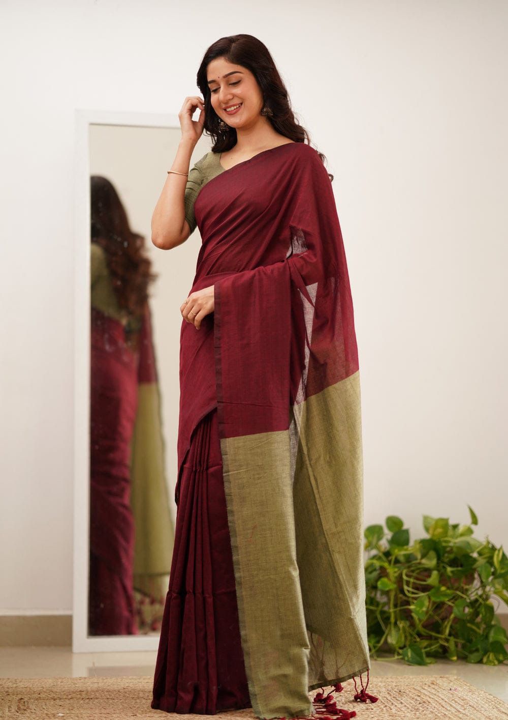 Precious Maroon Cotton Silk Saree With Desirable Blouse Piece