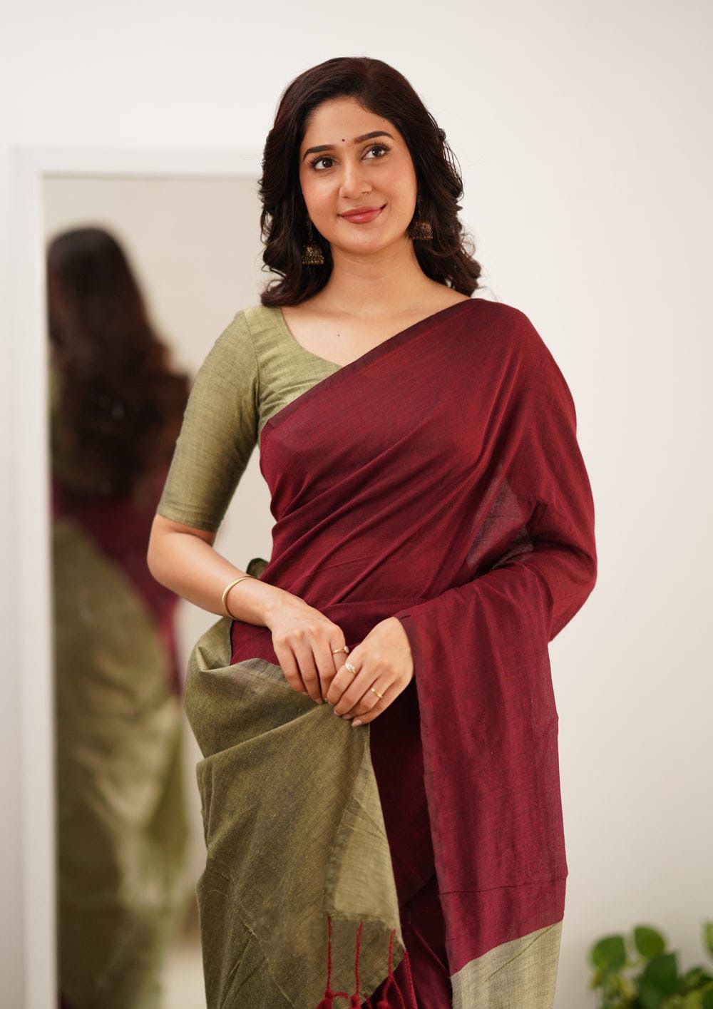Precious Maroon Cotton Silk Saree With Desirable Blouse Piece