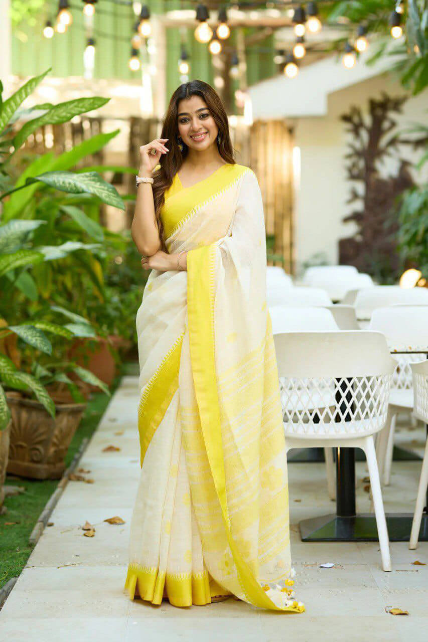 Luminous Off White Cotton Silk Saree With Designer Blouse Piece