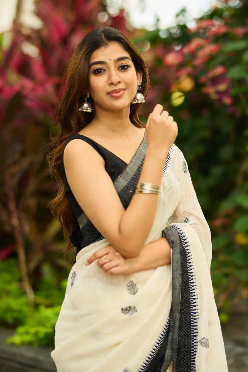 Incredible Off White Cotton Silk Saree With Invaluable Blouse Piece