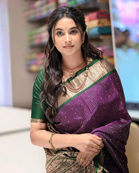 Magnificat Purple Soft Silk Saree With Sensational Blouse Piece