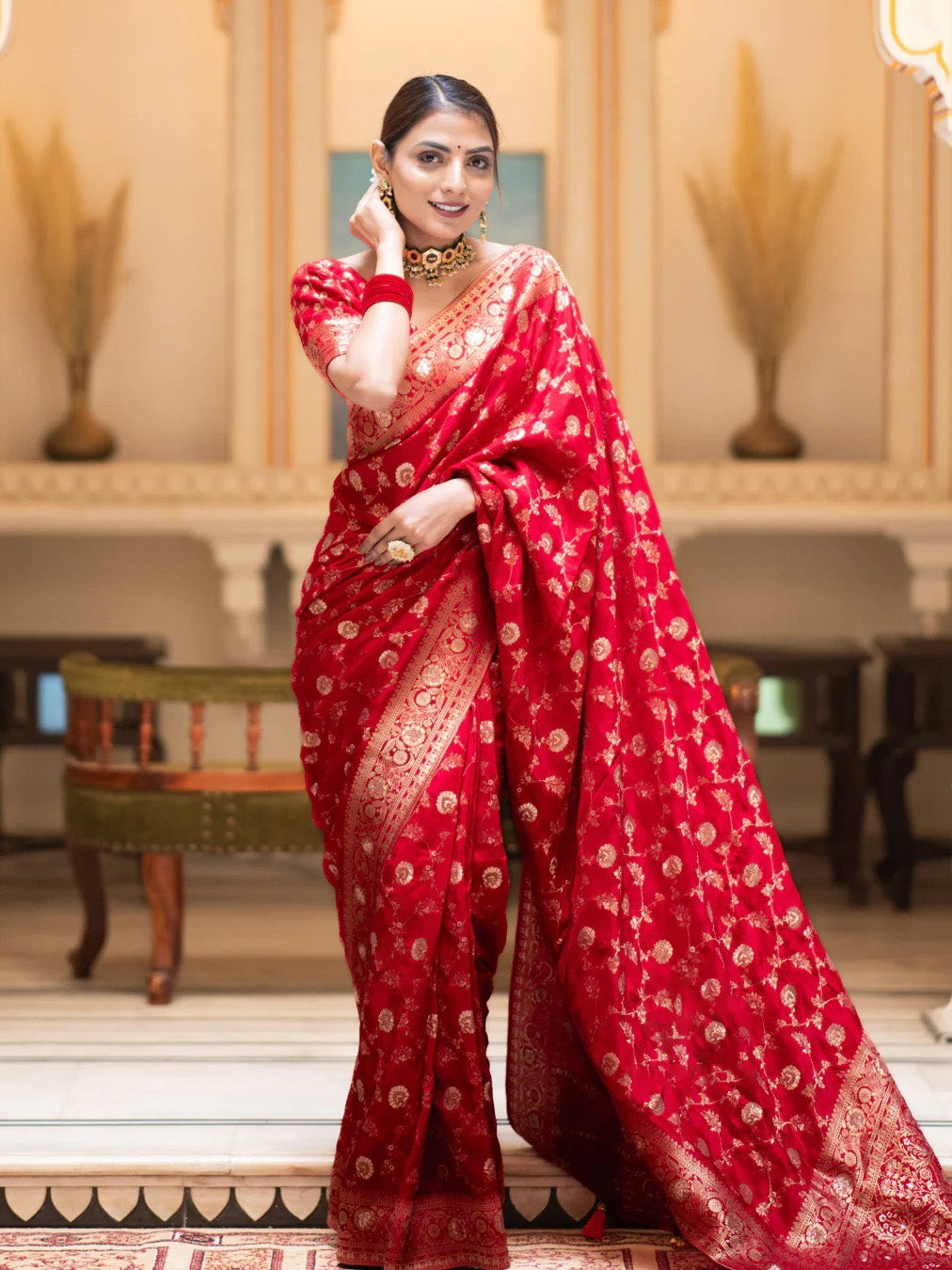 Forbearance Red Soft Silk Saree With Engrossing Blouse Piece