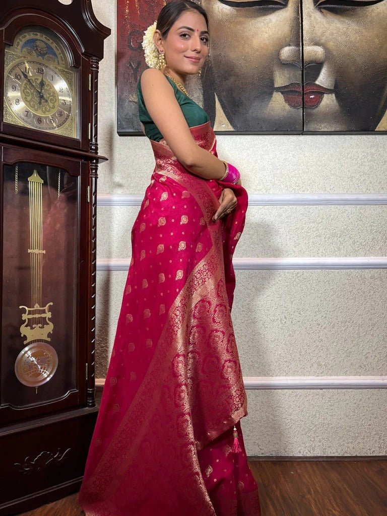 Breathtaking Dark Pink Soft Silk Saree With Prominent Blouse Piece