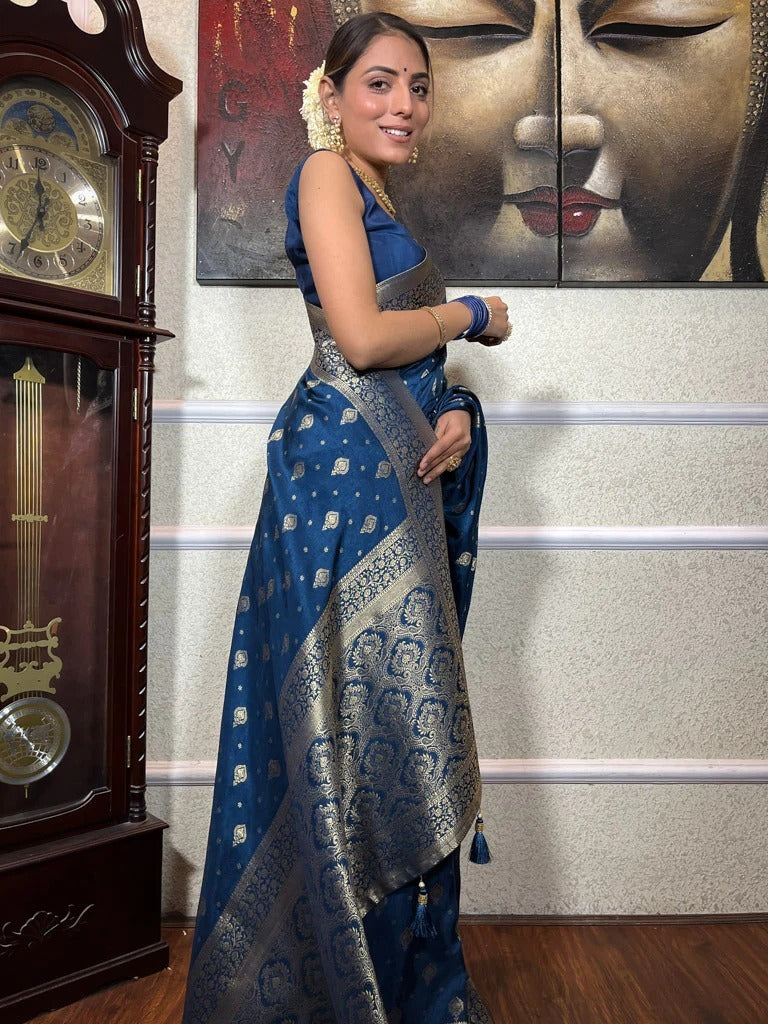 Classy Navy Blue Soft Silk Saree With Bewitching Blouse Piece