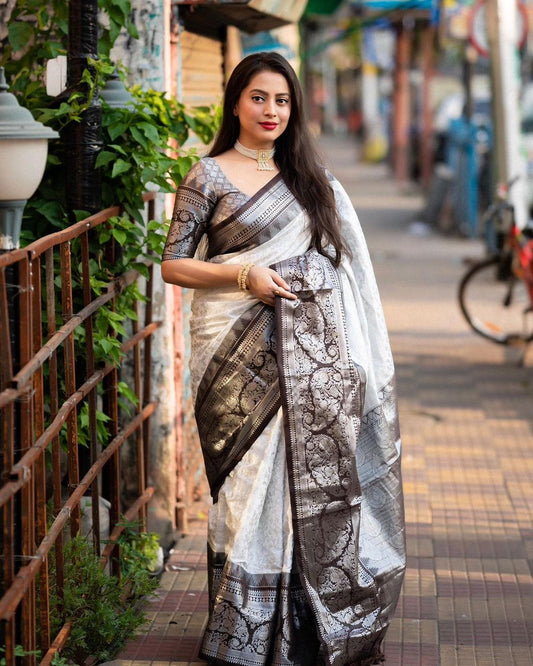 Eye-catching Off White Soft Silk Saree With Beautiful Blouse Piece