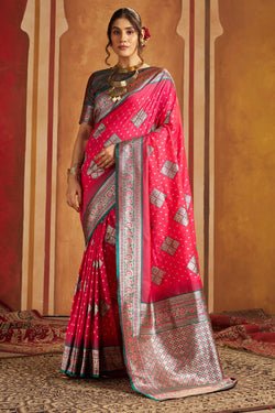 Most Stunning Magenta Pure Zari Weaving Banarasi Silk Saree With Surpassing Blouse Piece