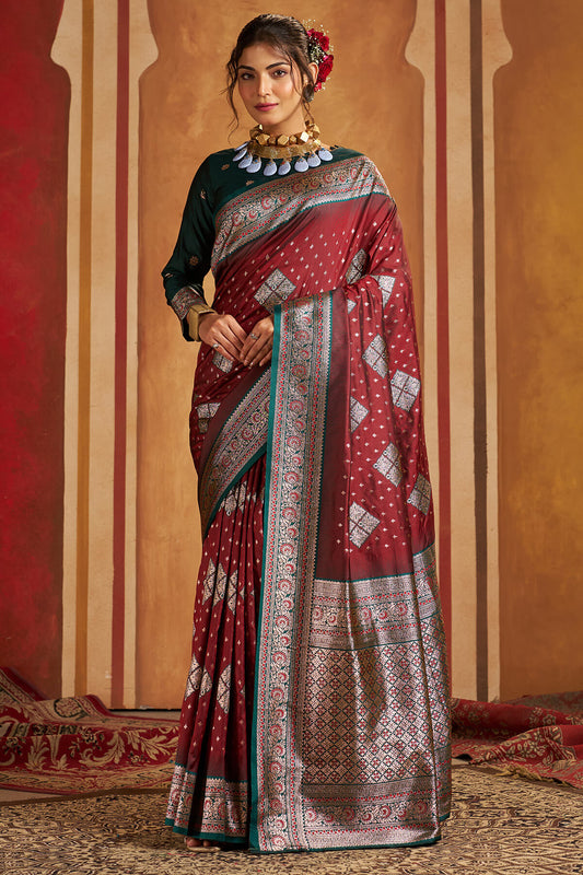 Nebula Maroon Pure Zari Weaving Banarasi Silk Saree With Fugacious Blouse Piece