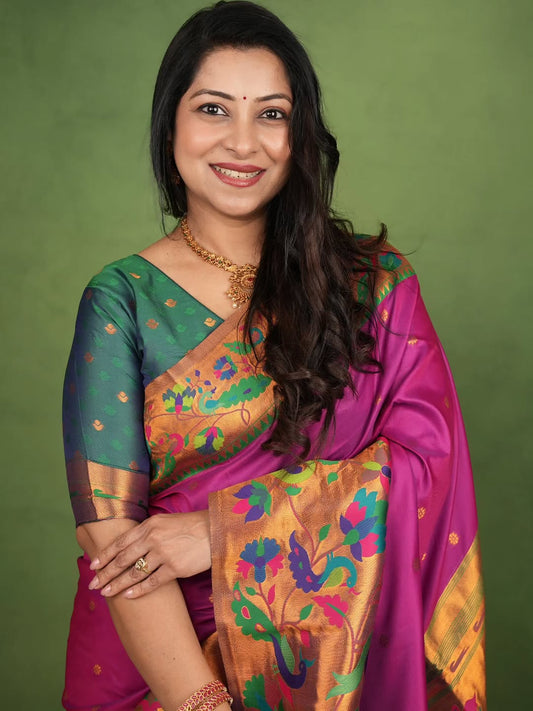 Admirable Magenta Paithani Silk Saree With Imaginative Blouse Piece