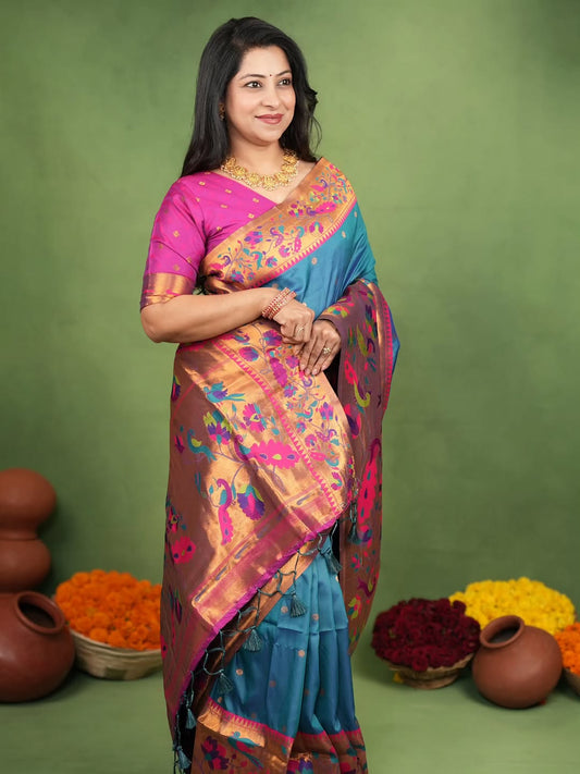 Exuberant Rama Paithani Silk Saree With Classy Blouse Piece