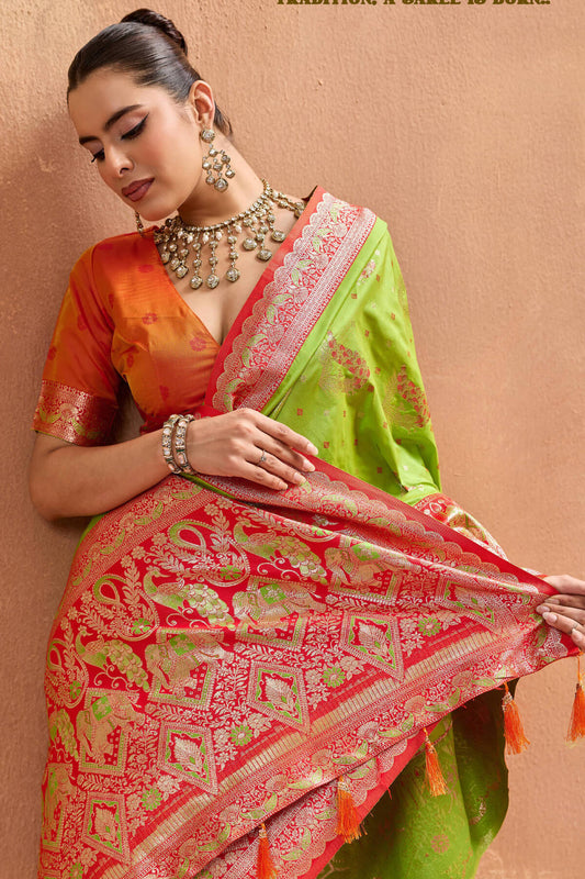 Charming Parrot Pure Zari Weaving Banarasi Silk Saree With Allure Blouse Piece
