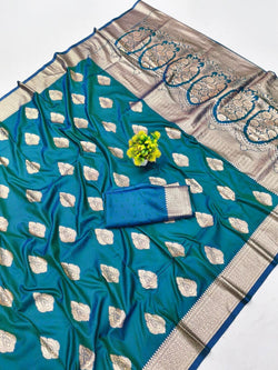 Ornate Rama Pure Zari Weaving Banarasi Silk Saree With Phenomenal Blouse Piece