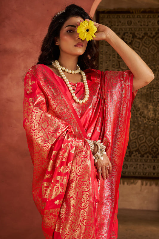 Exceptional Dark Pink Pure Zari Weaving Banarasi Silk Saree With Exemplary Blouse Piece
