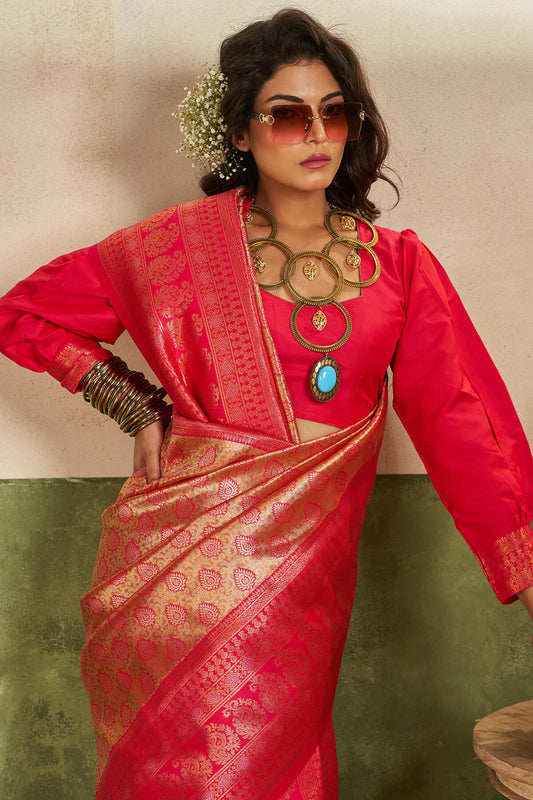 Smashing Dark Pink Kanjivaram Silk Saree With Appealing Blouse Piece