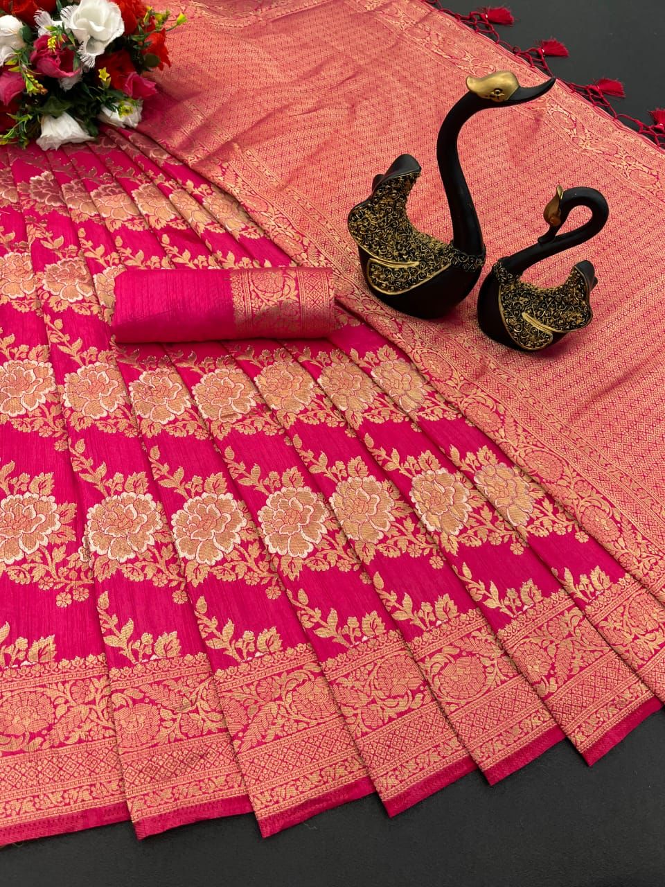 Scintilla Dark Pink Soft Banarasi Silk Saree With Invaluable Blouse Piece