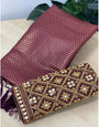 Enchanting Wine Kanjivaram Silk Saree With Two Ravishing Blouse Piece