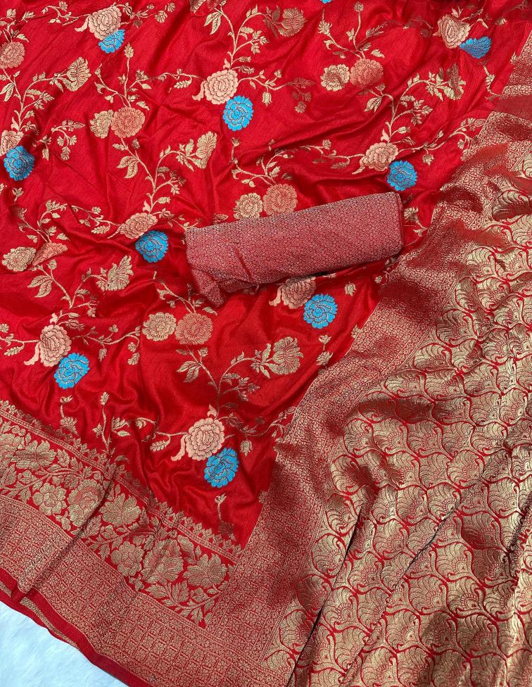 Transcendent Red Soft Banarasi Silk Saree With Splendorous Blouse Piece