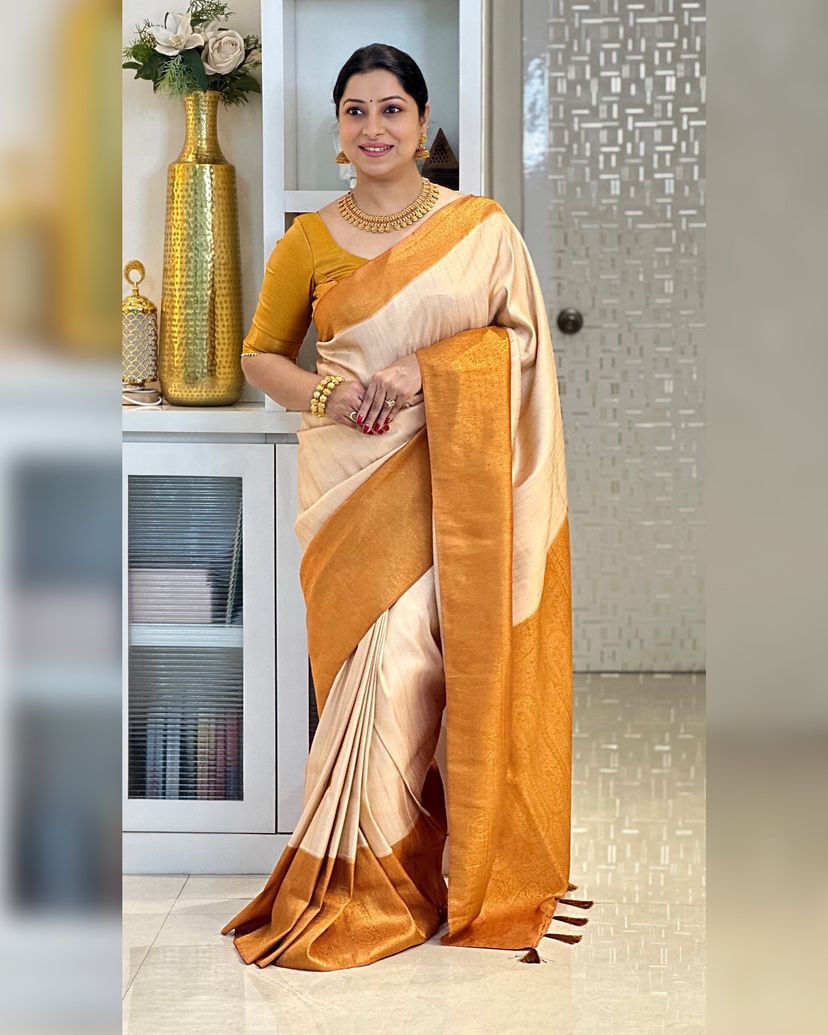 Alluring Beige Kanjivaram Silk Saree With Sonorous Blouse Piece