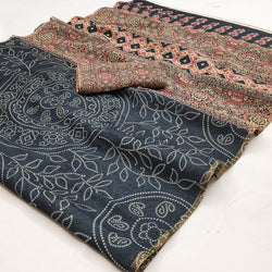 Bucolic Grey Printed Cotton Silk Saree With Moiety Blouse Piece