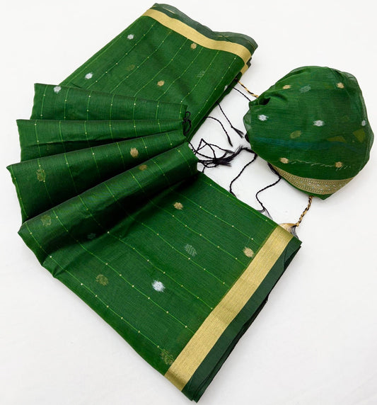 Transcendent Dark Green Pure Munga Cotton Saree With Groovy Blouse Piece