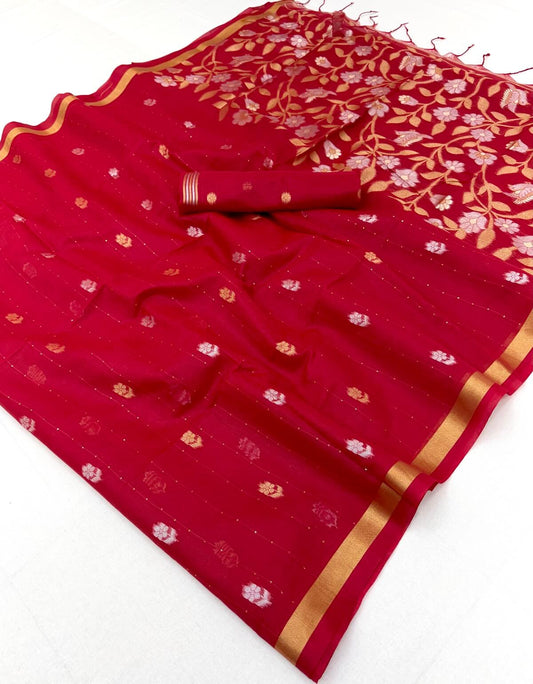 Desirable Red Pure Munga Cotton Saree With Evocative Blouse Piece