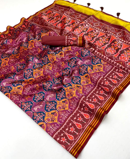 Ravishing Purple Printed Patola Handloom Silk Saree With Devastating Blouse Piece